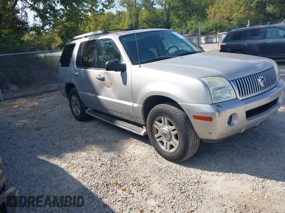 ✅ 2005 Mercury Mountaineer Convenience • VIN: 4M2DU86W45ZJ25807 • Lot: 43223152. Listed on IAAI with 228,047 mi. Free auction sales archive from the USA and detailed vehicle history report at DreamBid. Image 1.