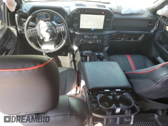 ✅ 2024 Ford F-150 XLT • VIN: 1FTFW3L53RKD56008 • Lot: 65893465. Wystawiony na Copart z przebiegiem 15 658 mil. Bezpłatny archiwum sprzedaży aukcyjnych z USA i szczegółowy raport historii pojazdu na DreamBid. Zdjęcie 8.