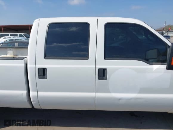 ✅ 2015 Ford F-250 XL • VIN: 1FT7W2ATXFEA51244 • Lot: 41800985. Listed on IAAI with 230,392 mi. Free auction sales archive from the USA and detailed vehicle history report at DreamBid. Image 14.
