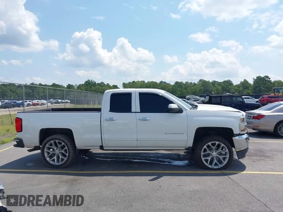 ✅ 2019 Chevrolet Silverado 1500 LT • VIN: 2GCRCPEC1K1108399 • Lot: 42600366. Wystawiony na IAAI z przebiegiem 81 617 mil. Bezpłatny archiwum sprzedaży aukcyjnych z USA i szczegółowy raport historii pojazdu na DreamBid. Zdjęcie 14.