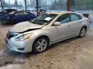 ✅ 2015 Nissan Altima S • VIN: 1N4AL3AP1FN402653 • Lot: 43698230. Wystawiony na IAAI z przebiegiem 159 312 mil. Bezpłatny archiwum sprzedaży aukcyjnych z USA i szczegółowy raport historii pojazdu na DreamBid. Zdjęcie 2.