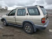 ✅ 1999 Nissan Pathfinder XE • VIN: JN8AR05S8XW304788 • Lot: 44722275. Listed on Copart with 157,096 mi. Free auction sales archive from the USA and detailed vehicle history report at DreamBid. Image 2.
