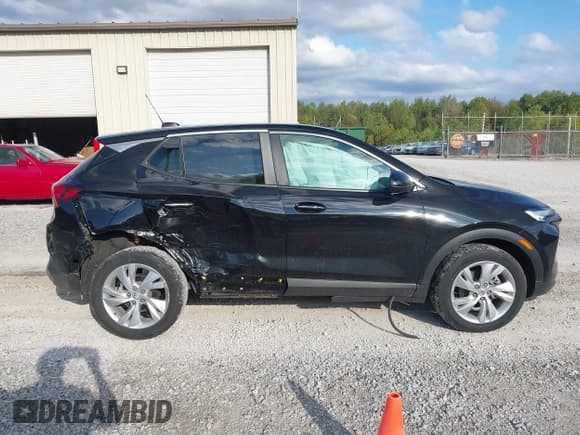✅ 2024 Buick Encore GX Preferred • VIN: KL4AMBSL7RB138349 • Lot: 43419898. Wystawiony na IAAI z przebiegiem 14 763 mil. Bezpłatny archiwum sprzedaży aukcyjnych z USA i szczegółowy raport historii pojazdu na DreamBid. Zdjęcie 13.