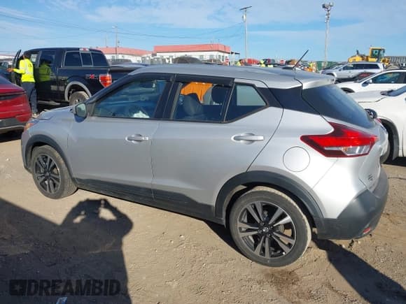 ✅ 2019 Nissan Kicks SR • VIN: 3N1CP5CU0KL535472 • Лот: 43722173. Опубликован ранее на IAAI с пробегом 145 750 миль. Бесплатный доступ к архиву аукционных продаж из США и подробный отчёт об истории автомобиля на DreamBid. Изображение 14.