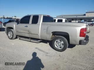✅ 2008 Chevrolet Silverado 1500 1LT • VIN: 1GCEC19C68Z307387 • Lot: 86112915. Listed on Copart with 148,485 mi. Free auction sales archive from the USA and detailed vehicle history report at DreamBid. Image 2.