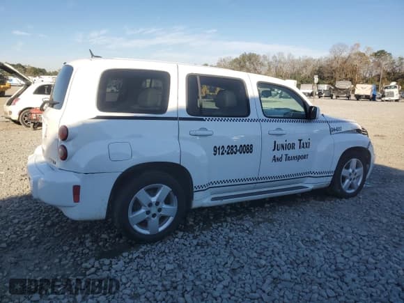 ✅ 2010 Chevrolet HHR 1LT • VIN: 3GNBABDB8AS651486 • Lot: 83614064. Listed on Copart with 114,498 mi. Free auction sales archive from the USA and detailed vehicle history report at DreamBid. Image 3.