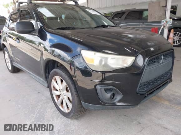 2013 Mitsubishi Outlander ES z VIN 4A4AP3AU4DE010566, wystawiony jako IAAI lot #43176886 z przebiegiem 172 162 mil mil oraz . Historia ofert i sprzedaży dostępna na DreamBid. Obrazek 1.