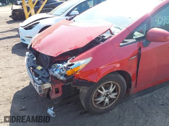 ✅ 2011 Toyota Prius III • VIN: JTDKN3DU3B0299995 • Lot: 42952260. Listed on IAAI with 240,267 mi. Free auction sales archive from the USA and detailed vehicle history report at DreamBid. Image 6.