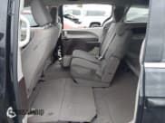 ✅ 2018 Chrysler Pacifica Touring Plus • VIN: 2C4RC1FGXJR317171 • Lot: 43546010. Wystawiony na IAAI z przebiegiem 104 542 mil. Bezpłatny archiwum sprzedaży aukcyjnych z USA i szczegółowy raport historii pojazdu na DreamBid. Zdjęcie 8.