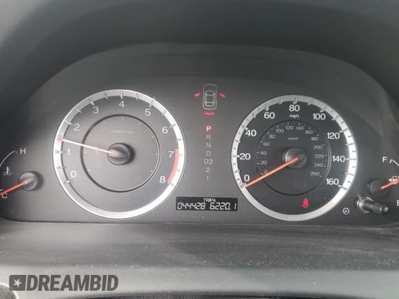 ✅ 2011 Honda Accord LX • VIN: 1HGCP2F34BA096719 • Lot: 70186935. Listed on Copart with 44,428 mi. Free auction sales archive from the USA and detailed vehicle history report at DreamBid. Image 9.