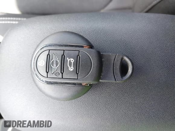 ✅ 2022 MINI Convertible John Cooper Works • VIN: WMW63DL0XN3P15732 • Lot: 41807134. Listed on IAAI with 52,631 mi. Free auction sales archive from the USA and detailed vehicle history report at DreamBid. Image 11.