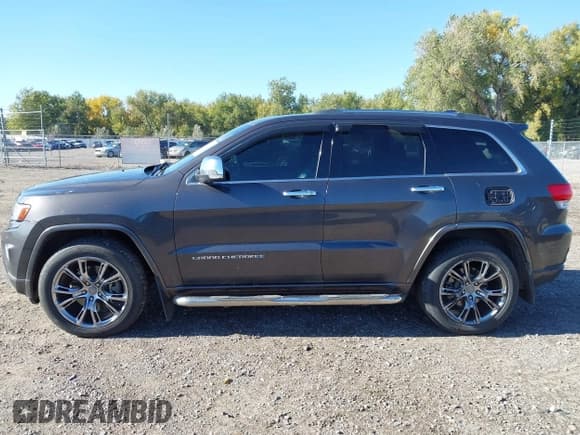 ✅ 2014 Jeep Grand Cherokee Overland • VIN: 1C4RJFCT8EC146391 • Lot: 43347908. Listed on IAAI with 94,177 mi. Free auction sales archive from the USA and detailed vehicle history report at DreamBid. Image 14.