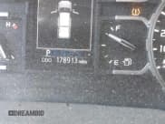 ✅ 2018 Toyota Tundra SR5 • VIN: 5TFEY5F10JX242131 • Лот: 41977889. Опубликован ранее на IAAI с пробегом 178 913 миль. Бесплатный доступ к архиву аукционных продаж из США и подробный отчёт об истории автомобиля на DreamBid. Изображение 15.