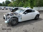 ✅ 2024 Toyota 86 • VIN: JF1ZNBB18R9756698 • Лот: 63844045. Опубликован ранее на Copart с пробегом Не указан. Бесплатный доступ к архиву аукционных продаж из США и подробный отчёт об истории автомобиля на DreamBid. Изображение 1.