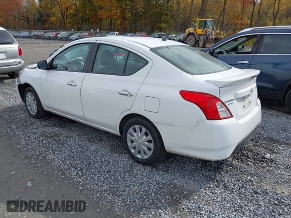 ✅ 2019 Nissan Versa SV • VIN: 3N1CN7AP6KL850419 • Lot: 43449759. Listed on IAAI with 103,511 mi. Free auction sales archive from the USA and detailed vehicle history report at DreamBid. Image 3.