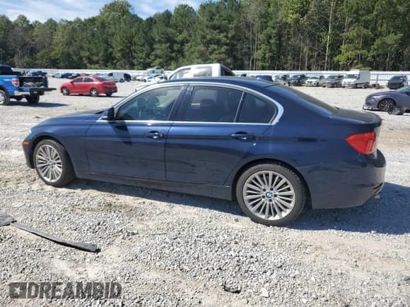 ✅ 2013 BMW 3 Series 335i • VIN: WBA3A9C52DF477194 • Lot: 82199145. Wystawiony na Copart z przebiegiem 145 317 mil. Bezpłatny archiwum sprzedaży aukcyjnych z USA i szczegółowy raport historii pojazdu na DreamBid. Zdjęcie 2.