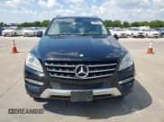 ✅ 2015 Mercedes-Benz M 250 • VIN: 4JGDA0EB7FA532157 • Lot: 68215585. Wystawiony na Copart z przebiegiem 121 057 mil. Bezpłatny archiwum sprzedaży aukcyjnych z USA i szczegółowy raport historii pojazdu na DreamBid. Zdjęcie 5.