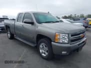 ✅ 2009 Chevrolet Silverado 1500 • VIN: 1GCEC39J69Z174643 • Lot: 42853730. Wystawiony na IAAI z przebiegiem 172 839 mil. Bezpłatny archiwum sprzedaży aukcyjnych z USA i szczegółowy raport historii pojazdu na DreamBid. Zdjęcie 1.