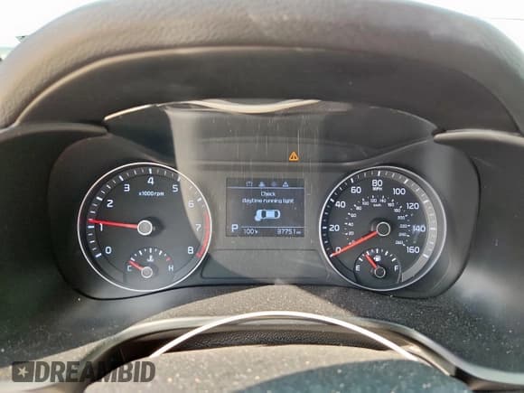 ✅ 2019 Kia Forte LXS • VIN: 3KPF24AD6KE011348 • Lot: 80876275. Wystawiony na Copart z przebiegiem 37 751 mil. Bezpłatny archiwum sprzedaży aukcyjnych z USA i szczegółowy raport historii pojazdu na DreamBid. Zdjęcie 9.