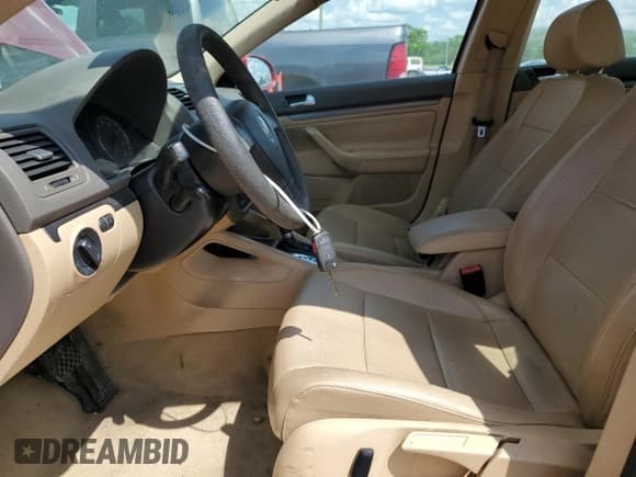 ✅ 2006 Volkswagen Jetta 2.5L • VIN: 3VWSG71K06M645165 • Лот: 54823365. Опубликован ранее на Copart с пробегом 181 844 миль. Бесплатный доступ к архиву аукционных продаж из США и подробный отчёт об истории автомобиля на DreamBid. Изображение 7.