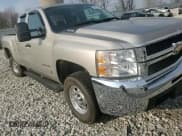 ✅ 2008 Chevrolet Silverado 2500HD 1LT • VIN: 1GCHK29K68E197574 • Lot: 52921025. Wystawiony na Copart z przebiegiem 105 066 mil. Bezpłatny archiwum sprzedaży aukcyjnych z USA i szczegółowy raport historii pojazdu na DreamBid. Zdjęcie 11.