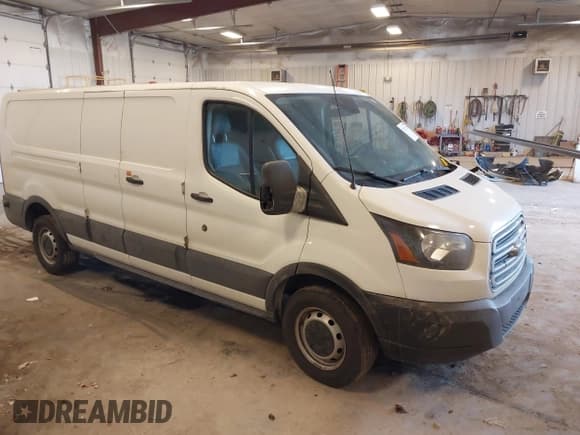 ✅ 2017 Ford Transit • VIN: 1FTYR2ZM3HKB56625 • Лот: 43711786. Опубликован ранее на IAAI с пробегом 295 131 миль. Бесплатный доступ к архиву аукционных продаж из США и подробный отчёт об истории автомобиля на DreamBid. Изображение 1.