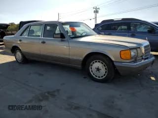 ✅ 1990 Mercedes-Benz 420 SEL • VIN: WDBCA35E3LA500747 • Lot: 74351004. Wystawiony na Copart z przebiegiem 132 480 mil. Bezpłatny archiwum sprzedaży aukcyjnych z USA i szczegółowy raport historii pojazdu na DreamBid. Zdjęcie 4.
