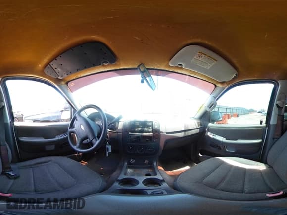 ✅ 2004 Ford Explorer XLS • VIN: 1FMZU62K24ZA19465 • Lot: 42225009. Wystawiony na IAAI z przebiegiem 208 868 mil. Bezpłatny archiwum sprzedaży aukcyjnych z USA i szczegółowy raport historii pojazdu na DreamBid. Zdjęcie 18.