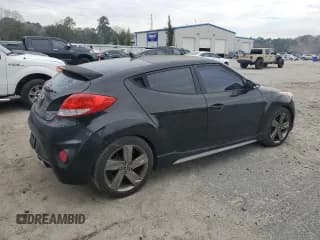✅ 2015 Hyundai Veloster Turbo • VIN: KMHTC6AE1FU240608 • Lot: 46003445. Wystawiony na Copart z przebiegiem 104 300 mil. Bezpłatny archiwum sprzedaży aukcyjnych z USA i szczegółowy raport historii pojazdu na DreamBid. Zdjęcie 3.