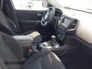 ✅ 2019 Jeep Cherokee Latitude • VIN: 1C4PJMCX9KD189948 • Lot: 42487738. Listed on IAAI with 72,573 mi. Free auction sales archive from the USA and detailed vehicle history report at DreamBid. Image 5.