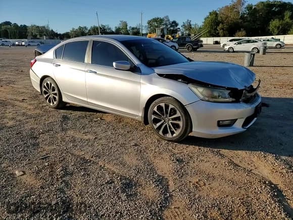 ✅ 2014 Honda Accord Sport • VIN: 1HGCR2F50EA137783 • Лот: 91058525. Опубликован ранее на Copart с пробегом 209 786 миль. Бесплатный доступ к архиву аукционных продаж из США и подробный отчёт об истории автомобиля на DreamBid. Изображение 13.