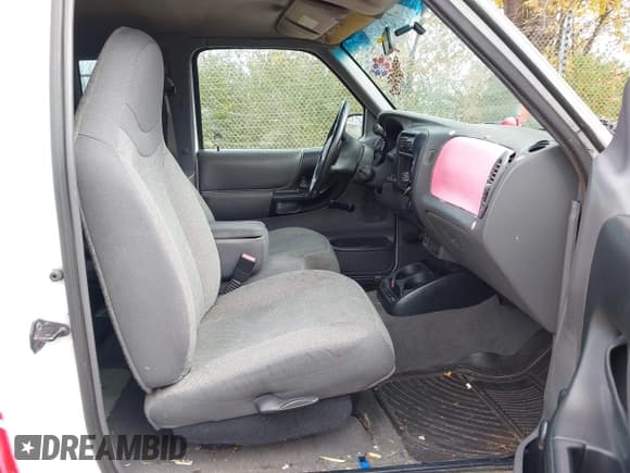 ✅ 2001 Ford Ranger XL • VIN: 1FTYR14U01PA39725 • Lot: 43623801. Listed on IAAI with 224,245 mi. Free auction sales archive from the USA and detailed vehicle history report at DreamBid. Image 5.