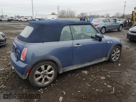 ✅ 2005 MINI Convertible S • VIN: WMWRH33415TK55243 • Lot: 93570225. Wystawiony na Copart z przebiegiem 79 303 mil. Bezpłatny archiwum sprzedaży aukcyjnych z USA i szczegółowy raport historii pojazdu na DreamBid. Zdjęcie 3.