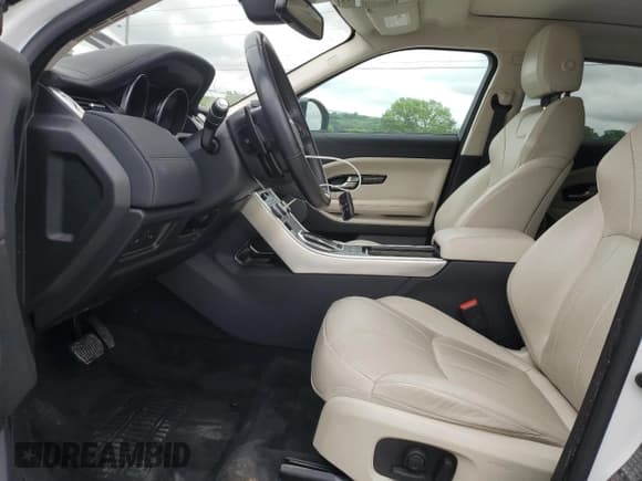 ✅ 2018 Land Rover Range Rover Evoque HSE • VIN: SALVR2RX9JH324096 • Лот: 56385215. Опубликован ранее на Copart с пробегом 31 729 миль. Бесплатный доступ к архиву аукционных продаж из США и подробный отчёт об истории автомобиля на DreamBid. Изображение 7.