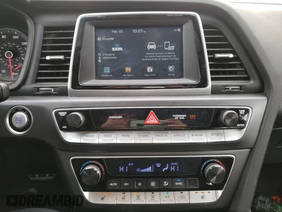 ✅ 2018 Hyundai Sonata Limited • VIN: 5NPE34AF8JH718827 • Lot: 33894581. Listed on Copart with 61,409 mi. Free auction sales archive from the USA and detailed vehicle history report at DreamBid. Image 9.