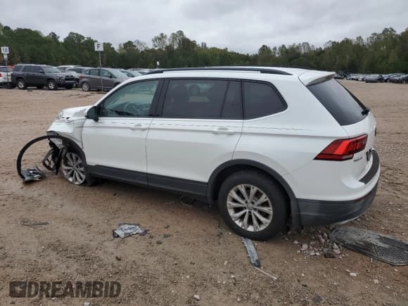 ✅ 2019 Volkswagen Tiguan S • VIN: 3VV0B7AX1KM052494 • Lot: 85909855. Listed on Copart with 104,737 mi. Free auction sales archive from the USA and detailed vehicle history report at DreamBid. Image 2.