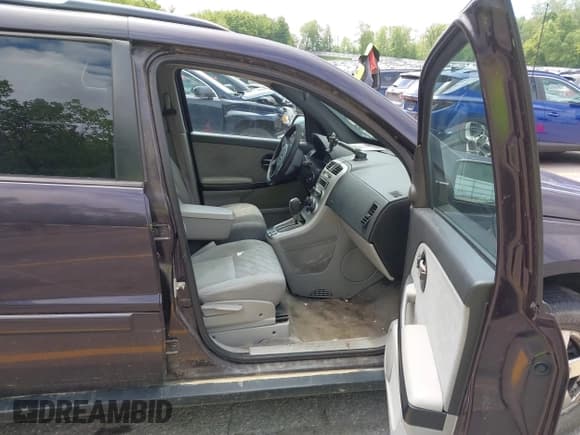 ✅ 2006 Chevrolet Equinox LT • VIN: 2CNDL63F166023522 • Лот: 42389852. Опубликован ранее на IAAI с пробегом 203 362 миль. Бесплатный доступ к архиву аукционных продаж из США и подробный отчёт об истории автомобиля на DreamBid. Изображение 5.