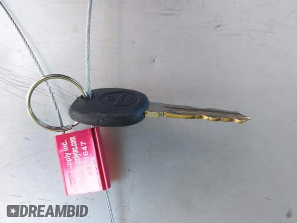 ✅ 2011 Chevrolet Express Cargo • VIN: 1GCWGFCA4B1148923 • Lot: 42983405. Listed on IAAI with 258,246 mi. Free auction sales archive from the USA and detailed vehicle history report at DreamBid. Image 11.