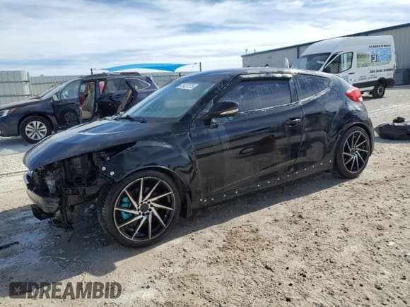 ✅ 2016 Hyundai Veloster Turbo • VIN: KMHTC6AE5GU268929 • Lot: 41427075. Wystawiony na Copart z przebiegiem 83 746 mil. Bezpłatny archiwum sprzedaży aukcyjnych z USA i szczegółowy raport historii pojazdu na DreamBid. Zdjęcie 1.