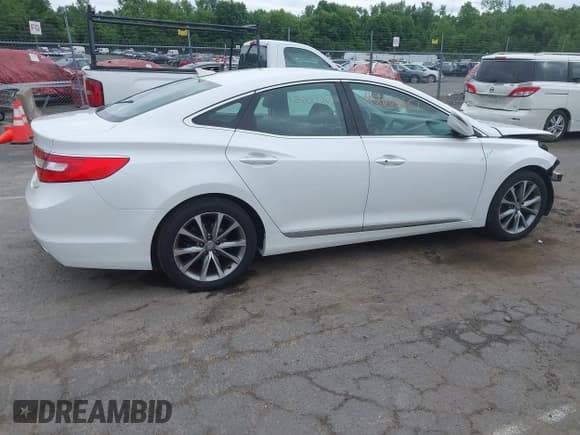 ✅ 2016 Hyundai Azera • VIN: KMHFG4JGXGA549696 • Лот: 42600651. Опубликован ранее на IAAI с пробегом 164 896 миль. Бесплатный доступ к архиву аукционных продаж из США и подробный отчёт об истории автомобиля на DreamBid. Изображение 14.