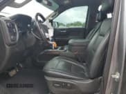 ✅ 2022 Chevrolet Silverado 1500 RST • VIN: 1GCUYEET8NZ132985 • Лот: 61767015. Опубликован ранее на Copart с пробегом 81 071 миль. Бесплатный доступ к архиву аукционных продаж из США и подробный отчёт об истории автомобиля на DreamBid. Изображение 7.