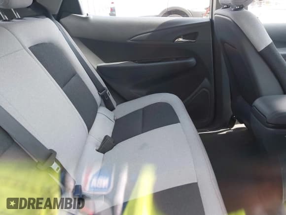 ✅ 2019 Chevrolet Bolt EV LT • VIN: 1G1FY6S00K4105693 • Lot: 42190628. Wystawiony na IAAI z przebiegiem 27 012 mil. Bezpłatny archiwum sprzedaży aukcyjnych z USA i szczegółowy raport historii pojazdu na DreamBid. Zdjęcie 8.