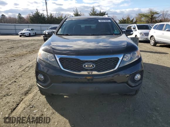 ✅ 2013 Kia Sorento LX • VIN: 5XYKT4A68DG406702 • Лот: 92979685. Опубликован ранее на Copart с пробегом 43 720 миль. Бесплатный доступ к архиву аукционных продаж из США и подробный отчёт об истории автомобиля на DreamBid. Изображение 5.