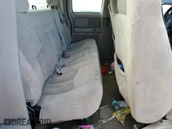 ✅ 2004 Chevrolet Silverado 1500 Z71 • VIN: 1GCEK19T24E242168 • Lot: 87026935. Listed on Copart with 251,155 mi. Free auction sales archive from the USA and detailed vehicle history report at DreamBid. Image 10.