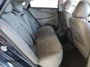 ✅ 2013 Hyundai Sonata SE • VIN: 5NPEC4AB9DH794171 • Lot: 90731365. Listed on Copart with 126,225 mi. Free auction sales archive from the USA and detailed vehicle history report at DreamBid. Image 10.