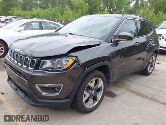 ✅ 2019 Jeep Compass Limited • VIN: 3C4NJCCB7KT777783 • Lot: 42172163. Listed on IAAI with 68,487 mi. Free auction sales archive from the USA and detailed vehicle history report at DreamBid. Image 2.