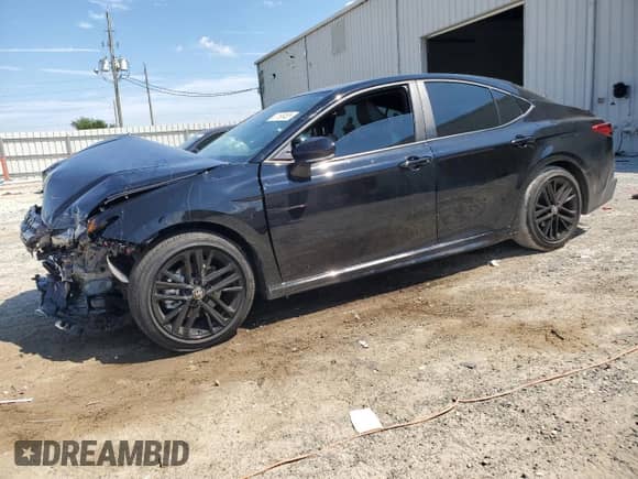 2025 Toyota Camry LE with VIN 4T1DAACK6SU189097, listed as a Copart auction lot 81190485 with 6,366 mi miles and Salvage title. Bid and sale history available at DreamBid. Image 1.