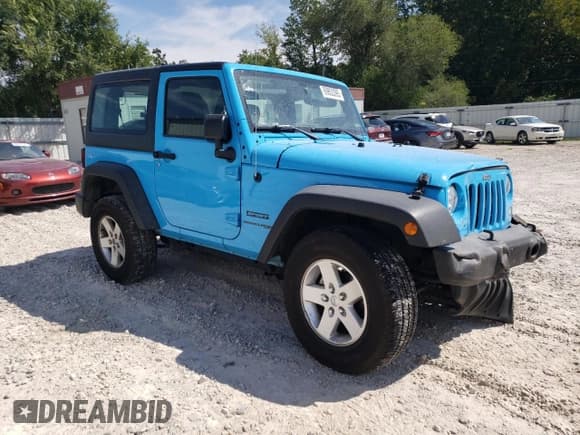✅ 2018 Jeep Wrangler Sport S • VIN: 1C4AJWAG9JL828385 • Lot: 69853395. Wystawiony na Copart z przebiegiem 69 026 mil. Bezpłatny archiwum sprzedaży aukcyjnych z USA i szczegółowy raport historii pojazdu na DreamBid. Zdjęcie 4.