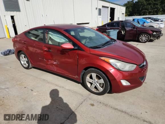 2013 Hyundai Elantra GLS с VIN KMHDH4AE6DU811730, выставлен на аукционе Copart как лот 84952415 с пробегом 231 806 миль миль и Списание • Salvage title. История ставок и продаж доступна на DreamBid. Изображение 4.