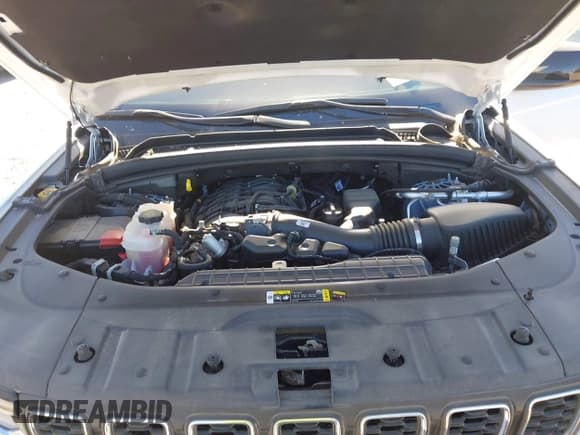 ✅ 2025 Jeep Grand Cherokee Altitude X • VIN: 1C4RJKAG4S8675639 • Lot: 43567435. Listed on IAAI with 9,276 mi. Free auction sales archive from the USA and detailed vehicle history report at DreamBid. Image 10.